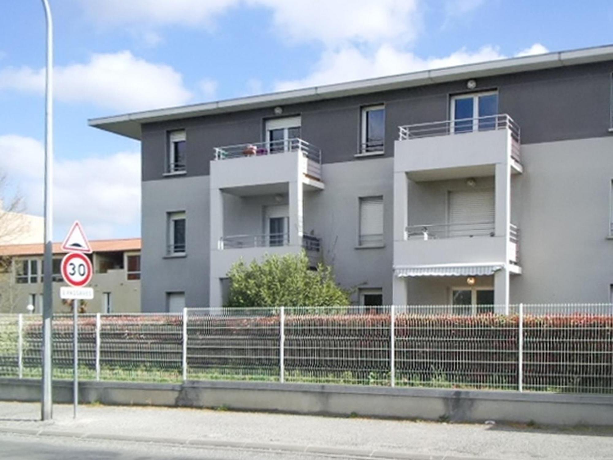 Appartement Charmant A Carcassonne Avec Terrasse ภายนอก รูปภาพ